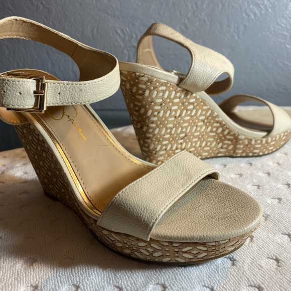 JESSICA SIMPSON Cork Laser Cut Out Wedge with Ankle Strap - Picture 16 of 16